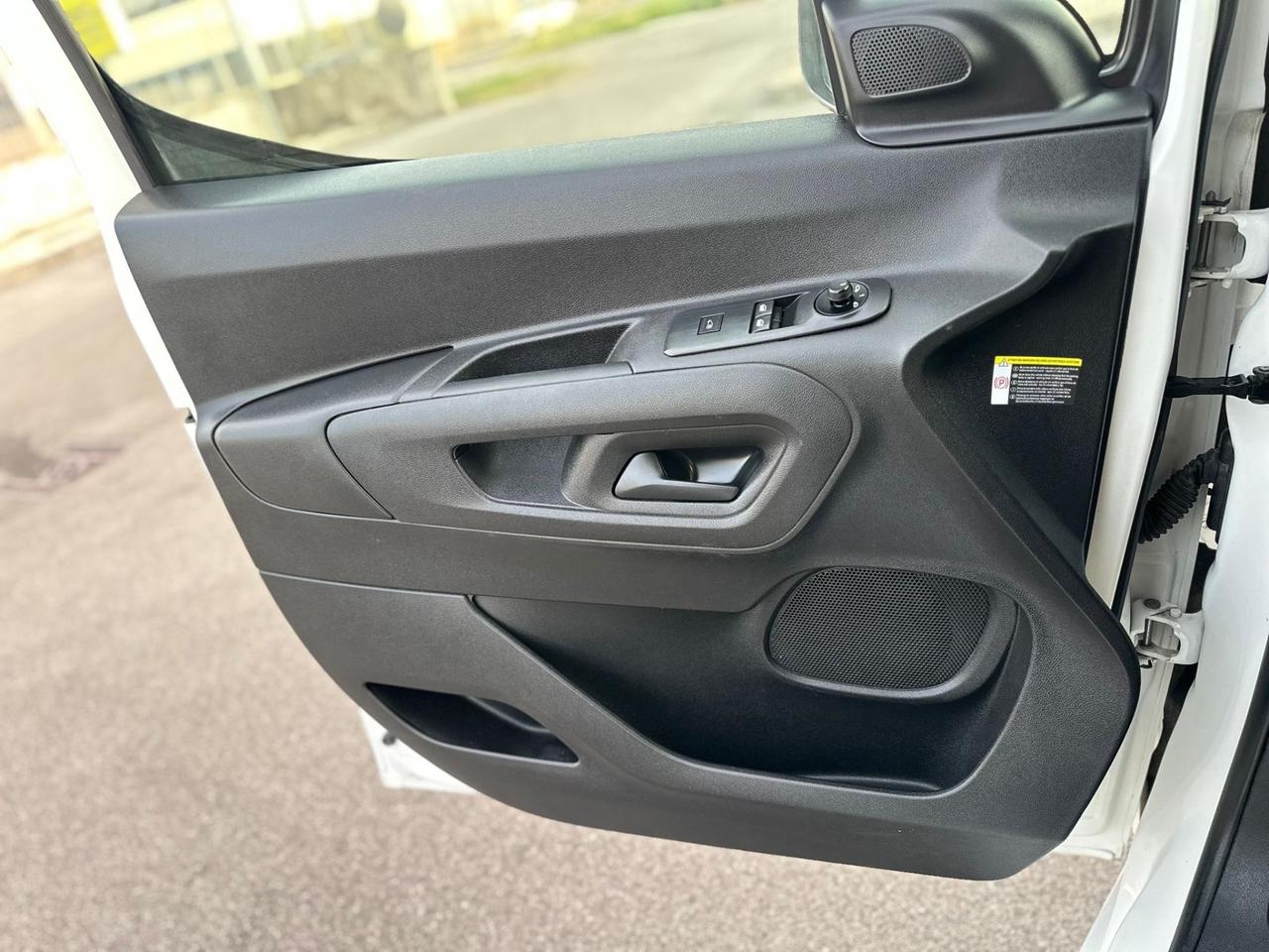 Opel combo cc 1.6 diesel 3 posti