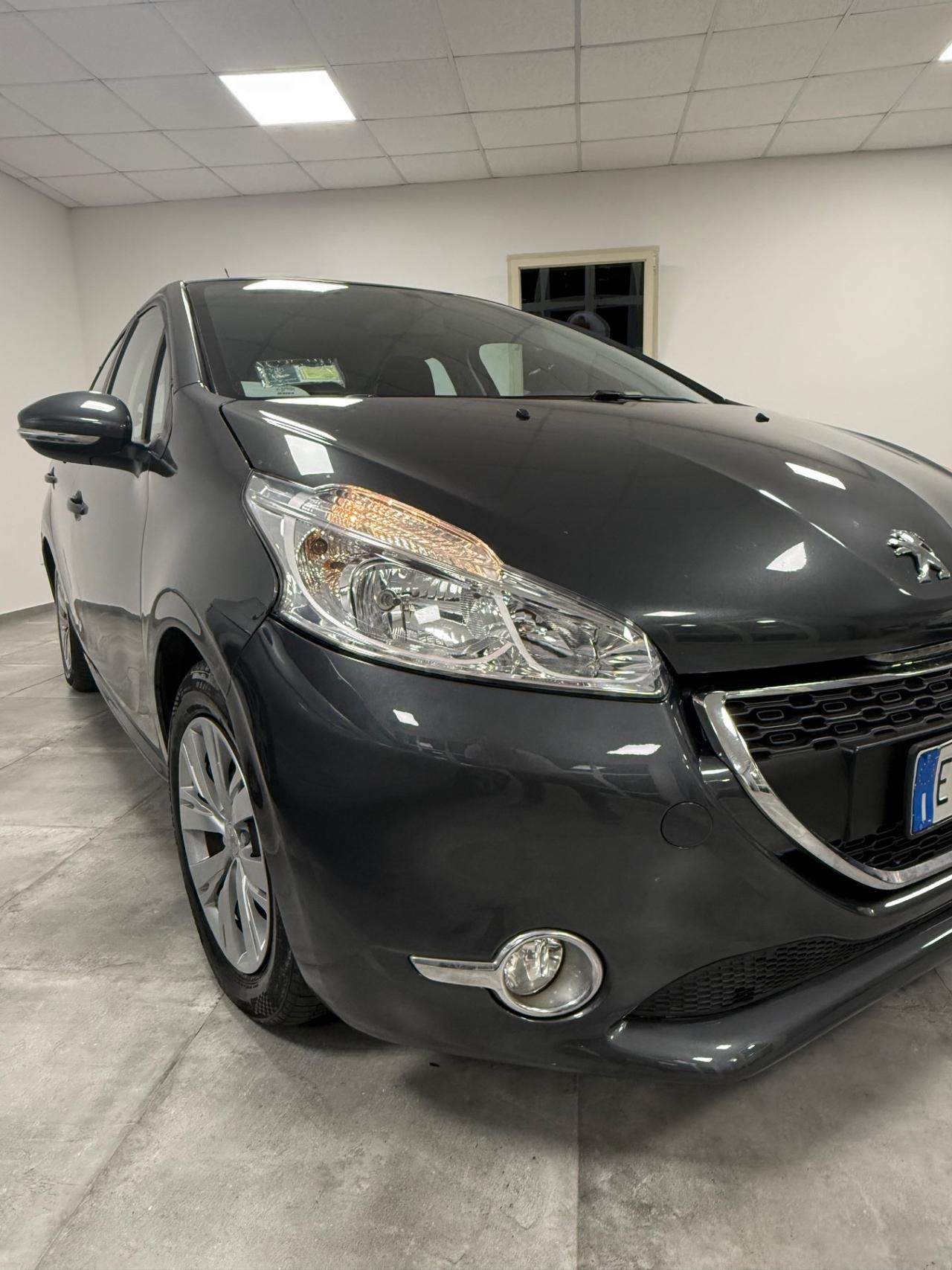 Peugeot 208 1.4 HDi 68 CV 5 porte Active
