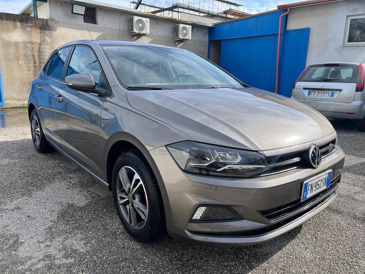 Volkswagen Polo 5P-1/0 benz-full-2018