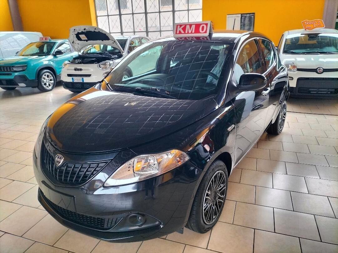 Lancia Ypsilon 1.0 70cv 5 p. Hybrid Oro KM 0!!