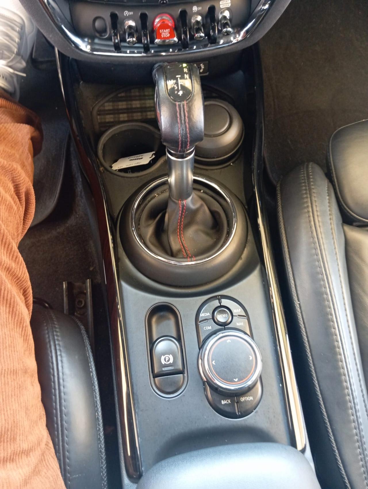 Mini Cooper D Clubman 1.5 One Business Automatica