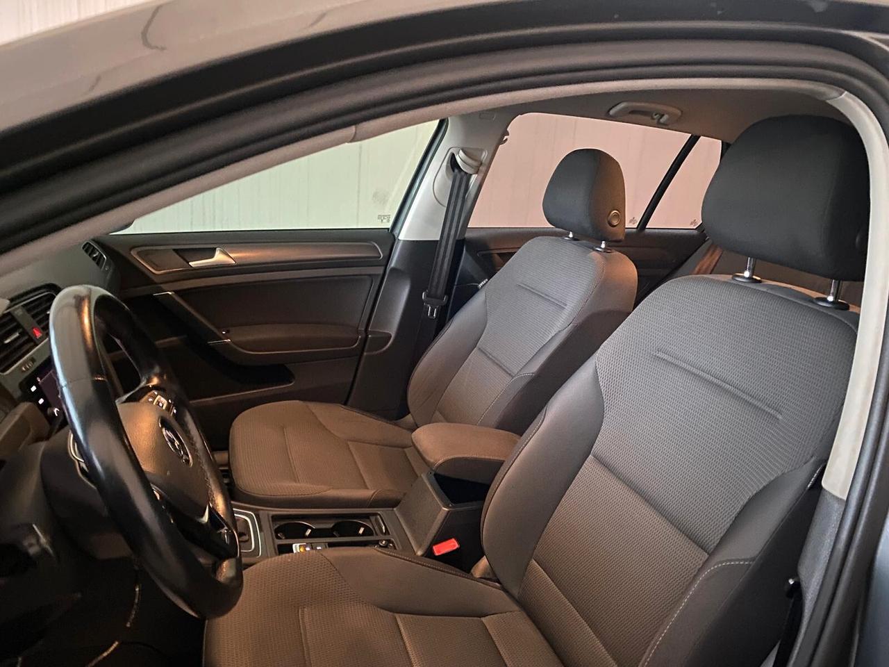 Volkswagen Golf 1.6 7.5 TDI 115 CV 5p. Business BlueMotion Technology