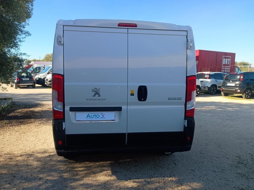 Peugeot Boxer 330 L1H1 2.2 BHDI 140cv
