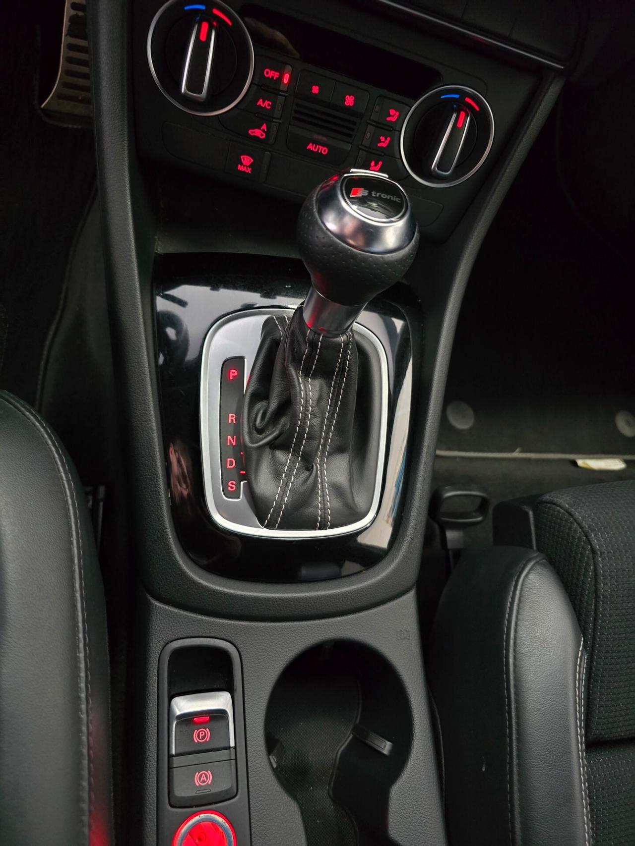 Audi Q3 2.0 TDI 120 CV S tronic line