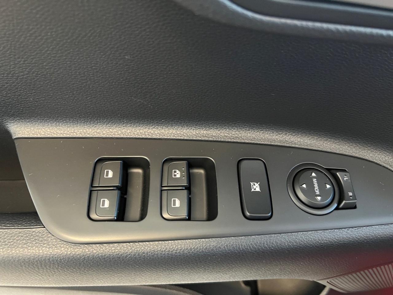 Kia Stonic 1.0 t-gdi mhev urban techno&design pack 100cv mt