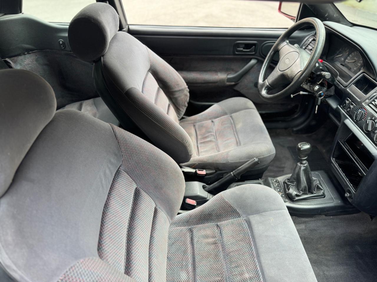 Ford Escort 1.8i 16V - Cabrio