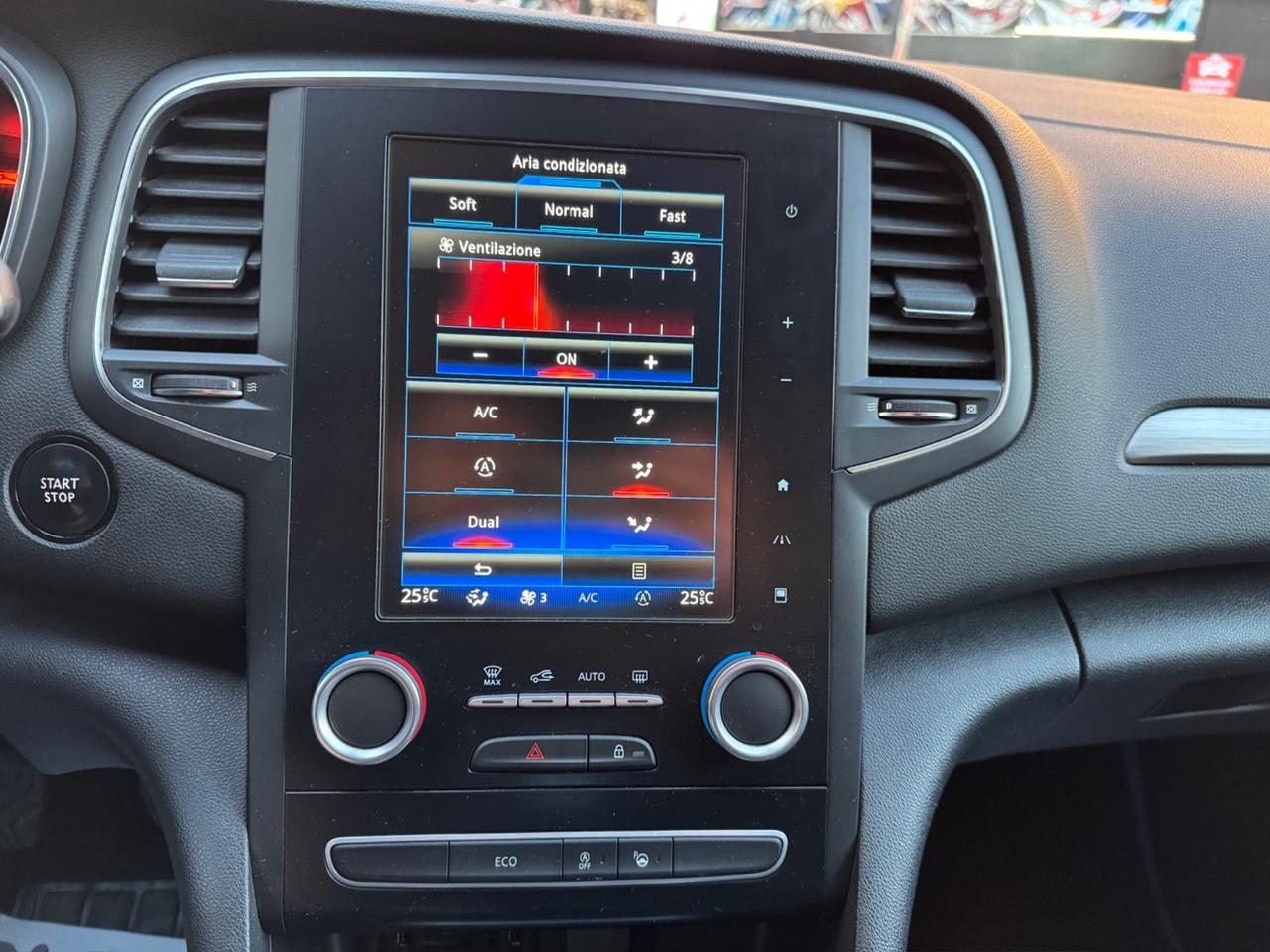 Renault Megane Mégane Blue dCi 1.5 110 CV Intens