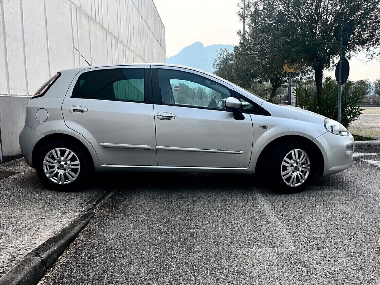 Fiat Punto 1.3 MJT II S&S 95 CV 5 porte Lounge