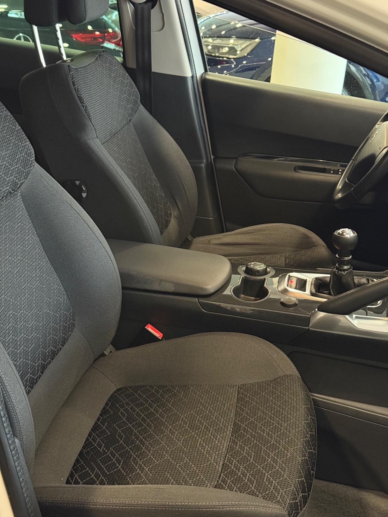 Peugeot 3008 BlueHDi 120 S&S Active