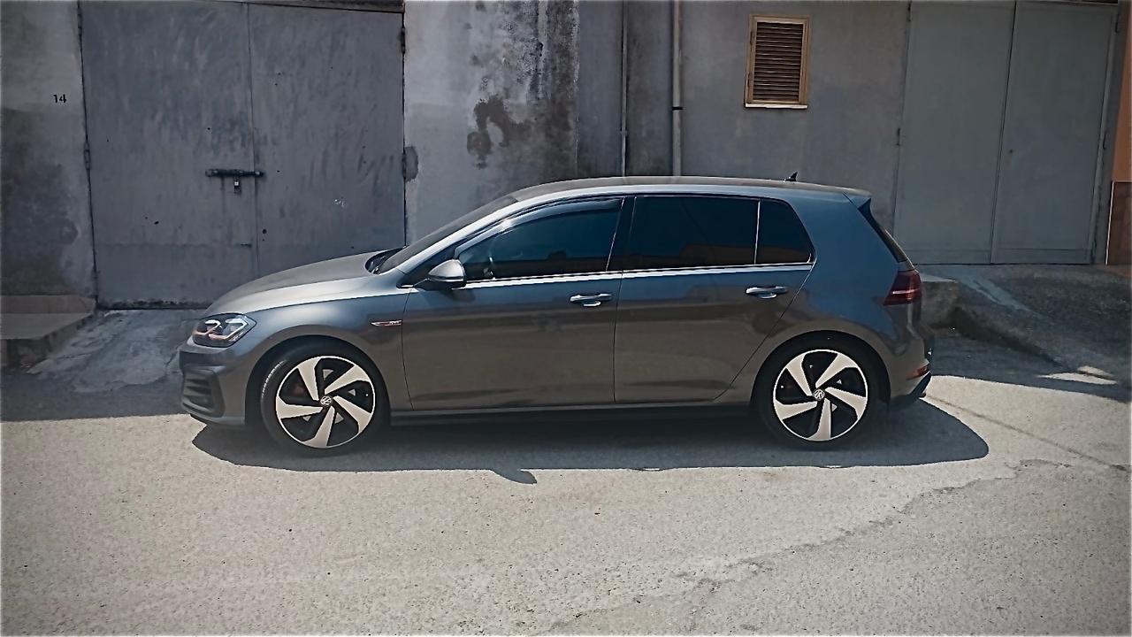 Volkswagen Golf GTI Performance 2.0 TSI DSG 5p. BlueMotion Technology