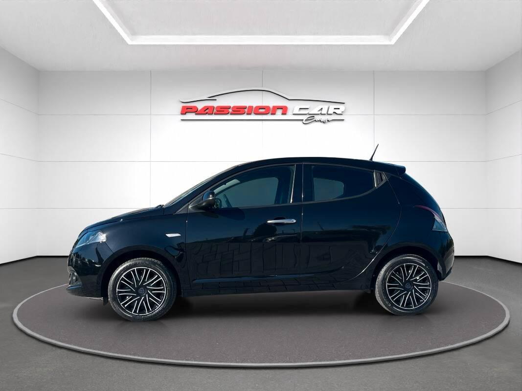 Lancia Ypsilon III 1.0 firefly hybrid Gold s&s 70cv 5p.ti