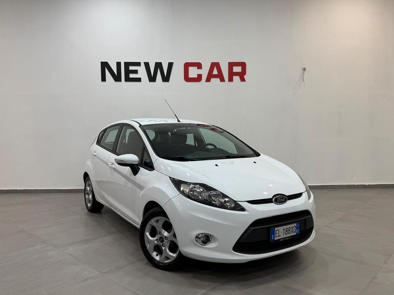Ford Fiesta 1.4 TDCi 70CV 5 porte Titanium