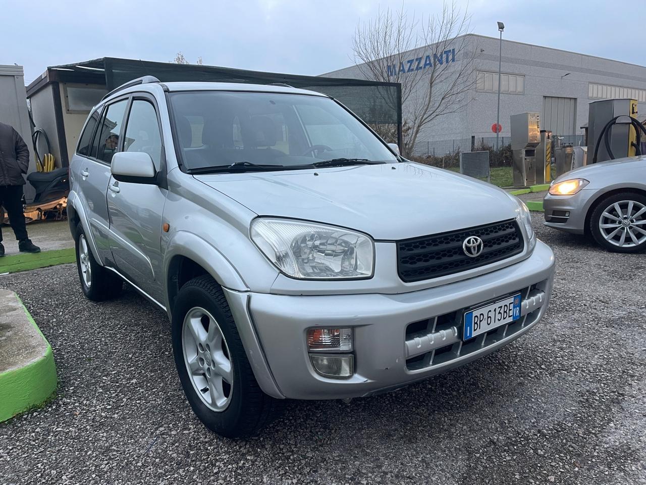 Toyota RAV 4 RAV4 2.0 16V cat 5 porte Sol