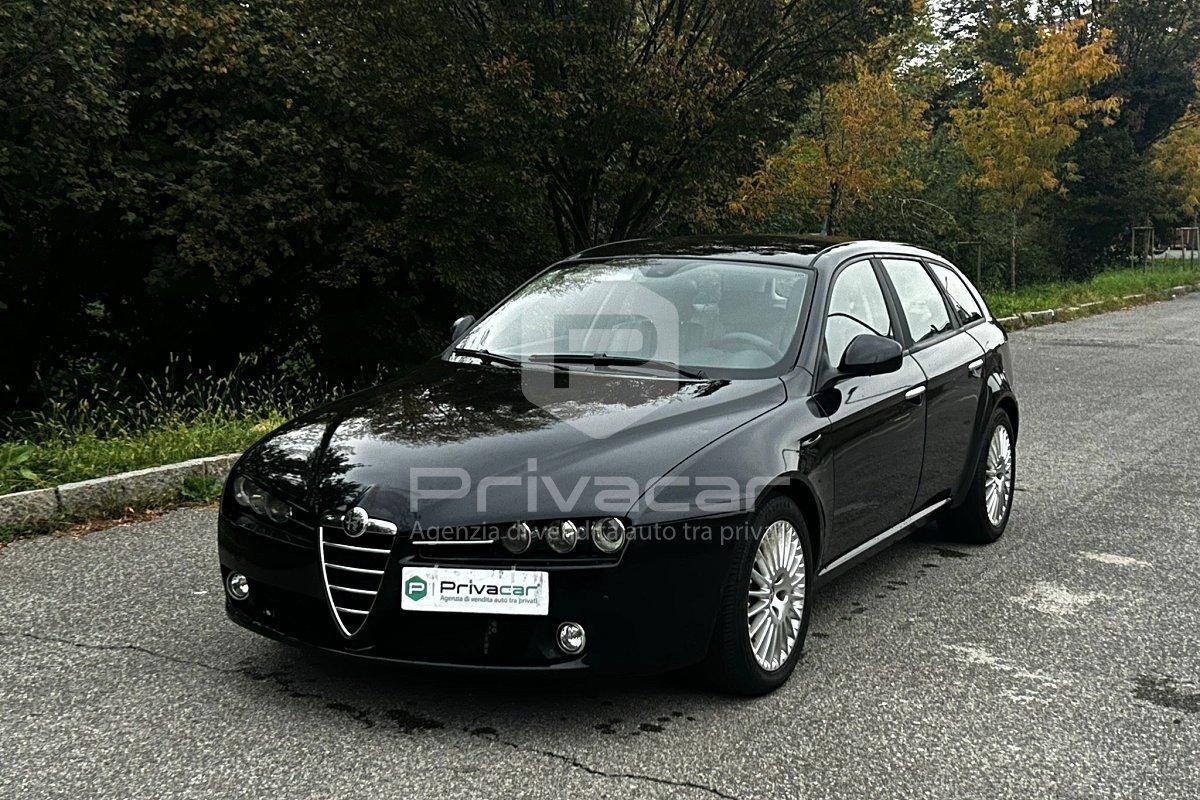 ALFA ROMEO 159 1.9 JTDm 16V Sportwagon Exclusive Q-Tronic