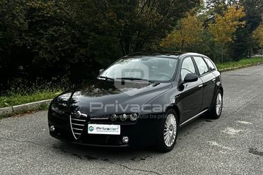 ALFA ROMEO 159 1.9 JTDm 16V Sportwagon Exclusive Q-Tronic