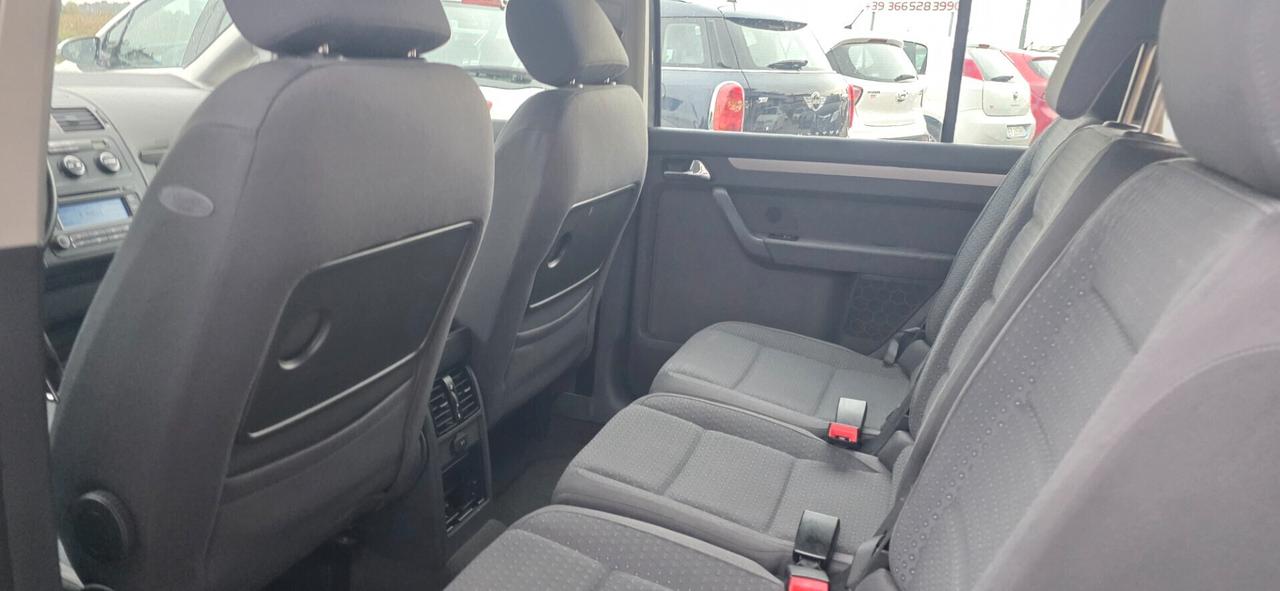 Volkswagen Touran 1.9 Diesel Cambio Automatico Neopatentati