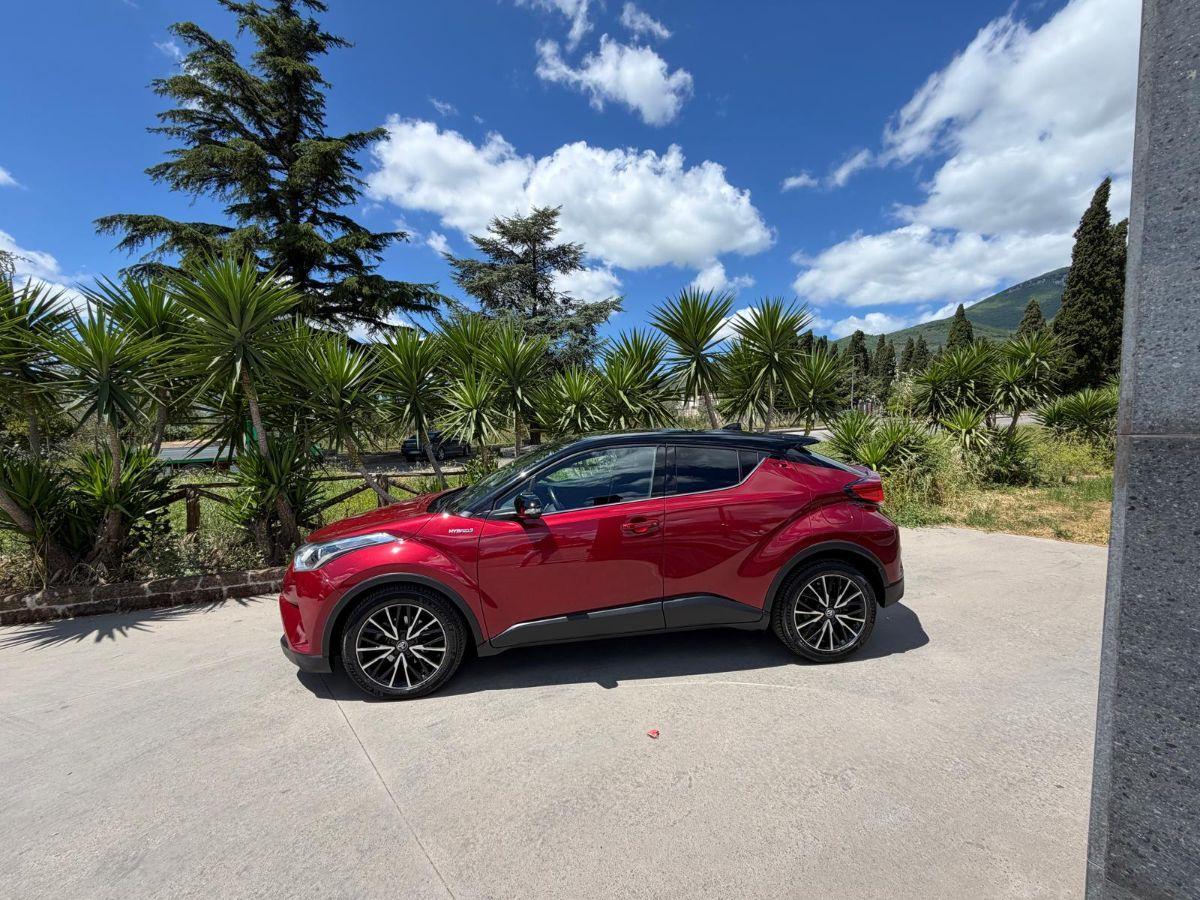 TOYOTA - C-HR - 1.8 Hybrid CVT Lounge