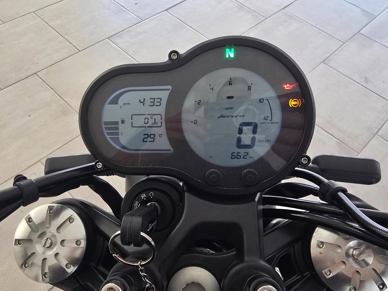 Benelli Leoncino 500 600km