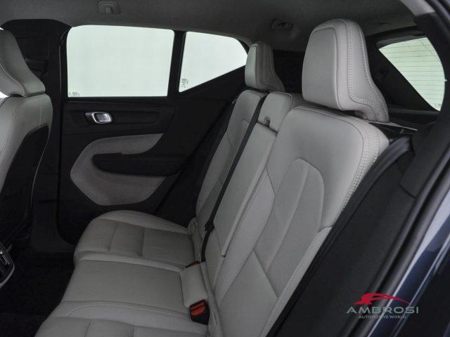 VOLVO XC40 D3 Geartronic Inscription - AUTOCARRO N1
