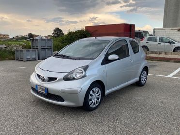 Toyota Aygo 1.0 12V VVT-i 3 porte Griffe