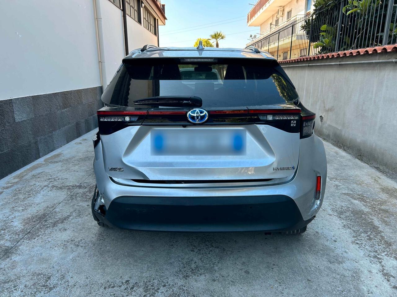 Toyota Yaris Cross 1.5 Hybrid 92CV - 2024 Incidentata