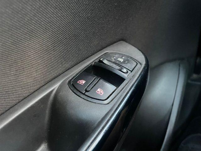 OPEL Corsa 1.4 BENZ GPL 90CV 5 porte ADATTA NEOPATENTATI