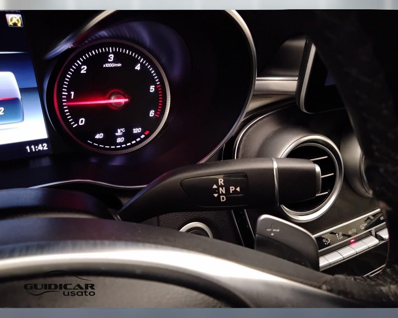 Mercedes-Benz Classe C-A205 2016 Cabrio - C Cabrio 220 d Premium auto