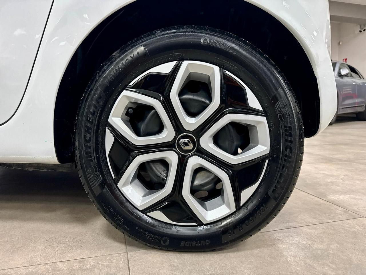 Renault Twingo 0.9 TCe 90cv EDC Intens 2016