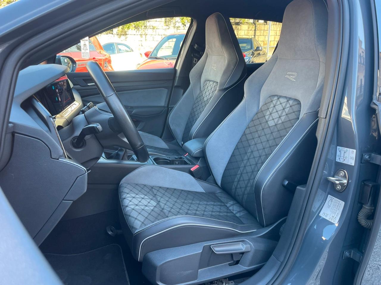 Volkswagen Golf 1.5 TSI EVO ACT R-Line