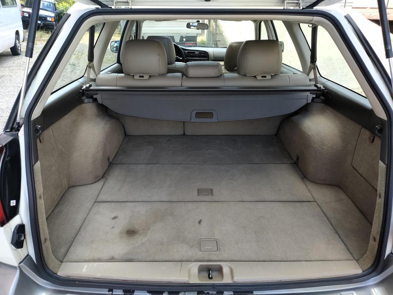 Subaru OUTBACK 3.0 24V cat H6 AWD aut.