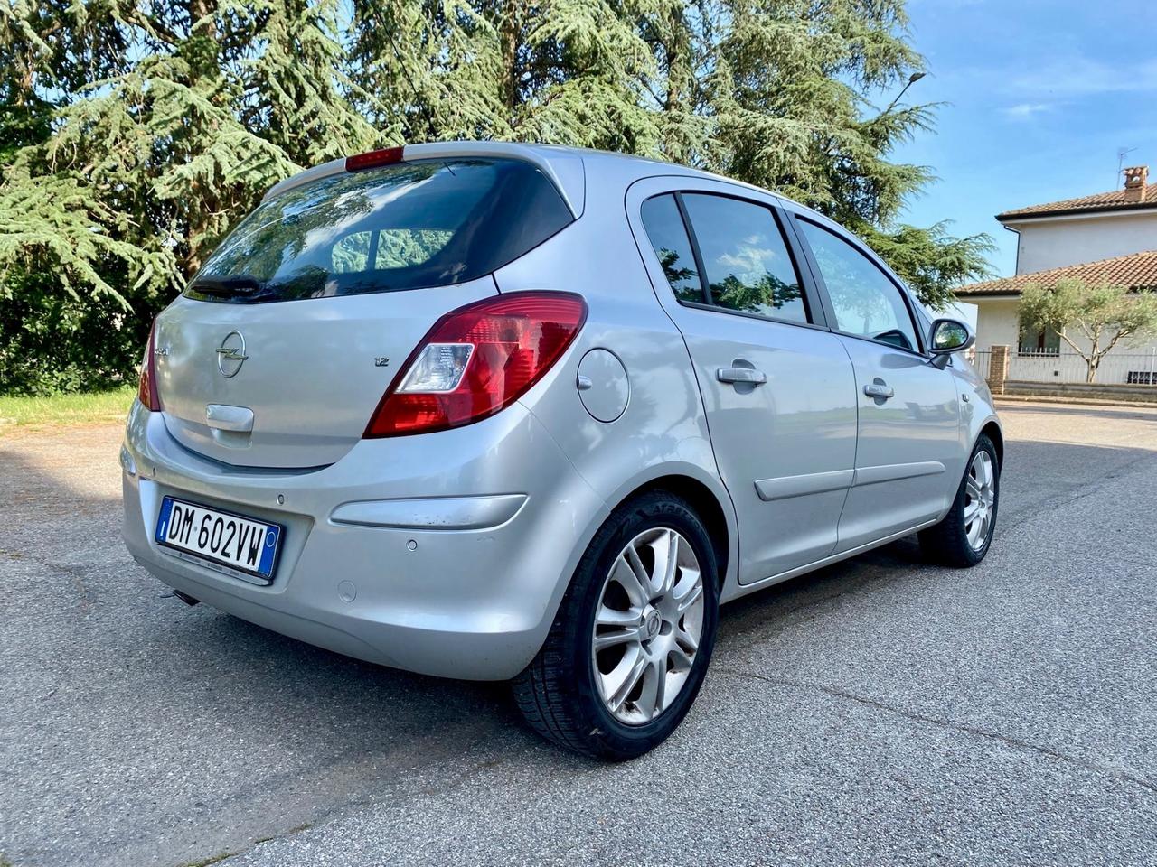 Opel Corsa Cosmo full optional