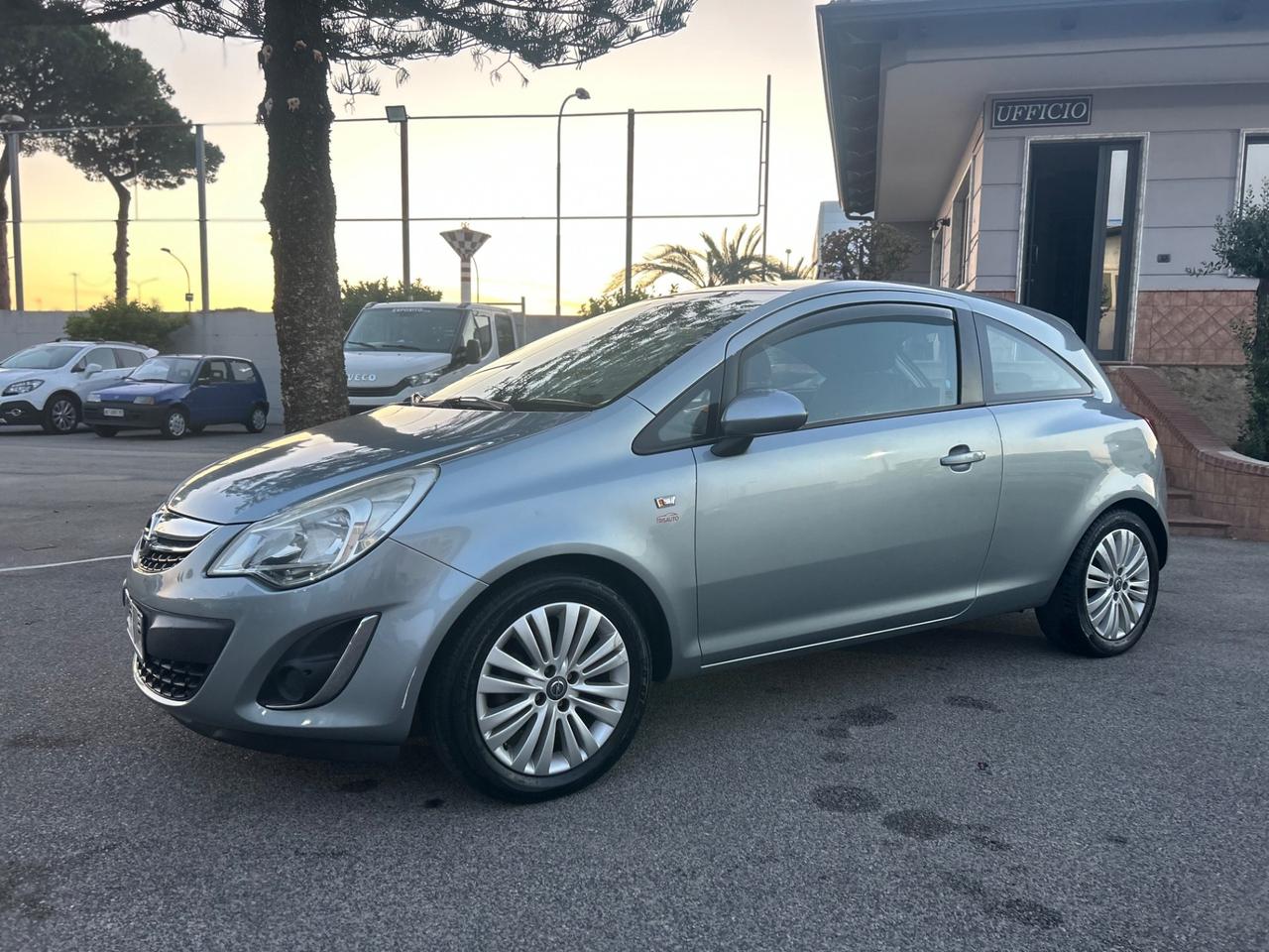 Opel Corsa 1.2 GPL-TECH