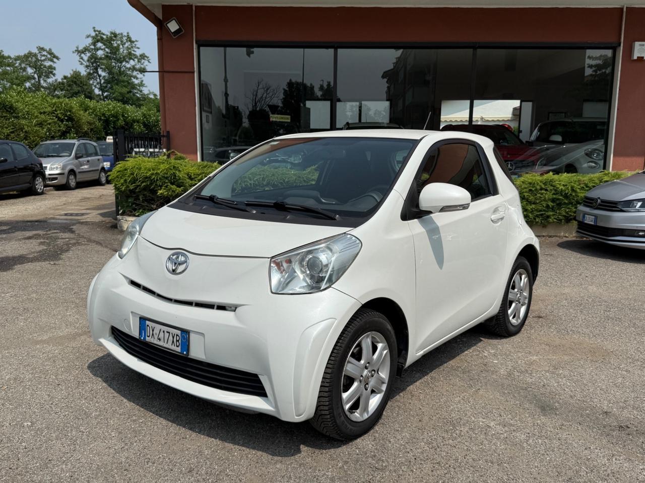 Toyota iQ 1.0 Multidrive