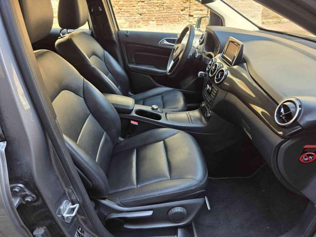 MERCEDES-BENZ B 180 Executive