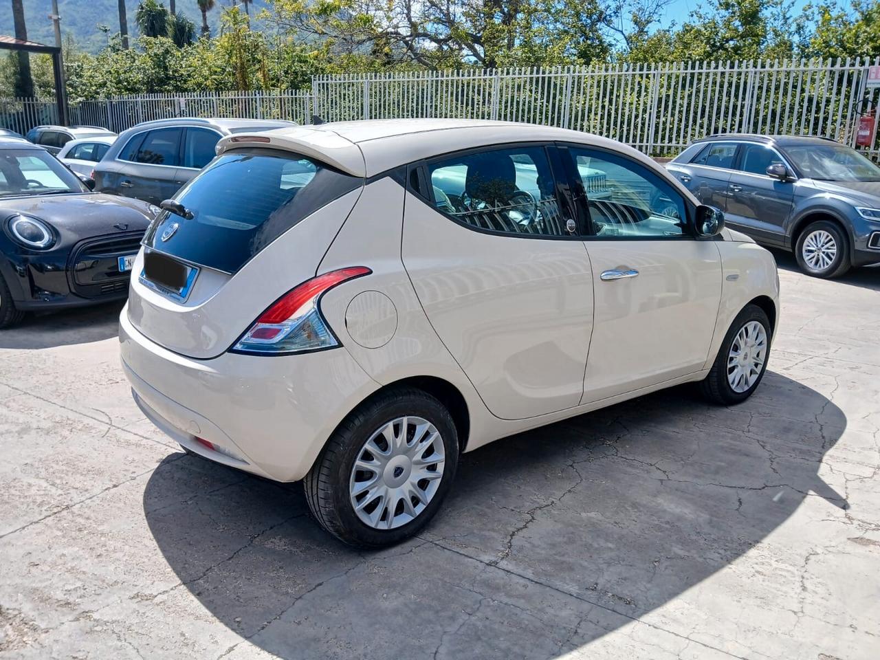 Lancia Ypsilon 1.2 69 CV 5 porte GPL Ecochic Gold