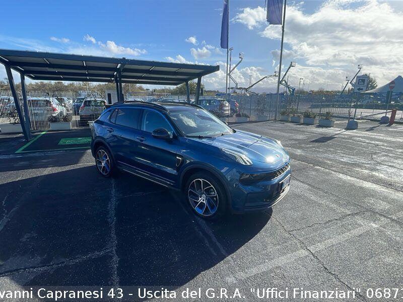 Lynk & Co 01 01 PHEV