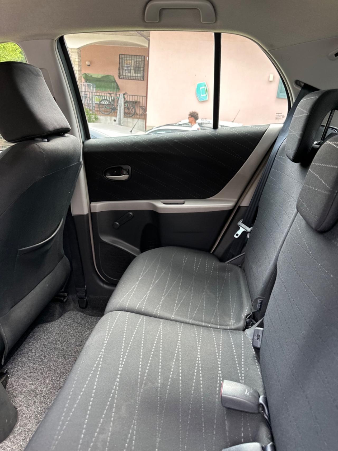 Toyota Yaris 1.3 5P AUTOMATICA SOL NEOPAT KMCERT GARANZ