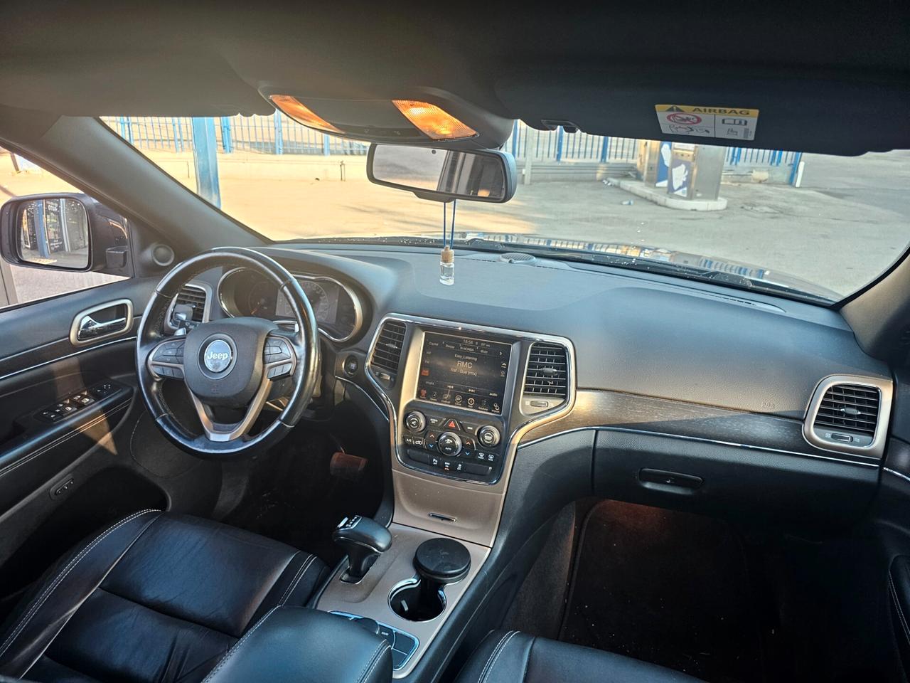 Jeep Grand Cherokee OVERLAND limited
