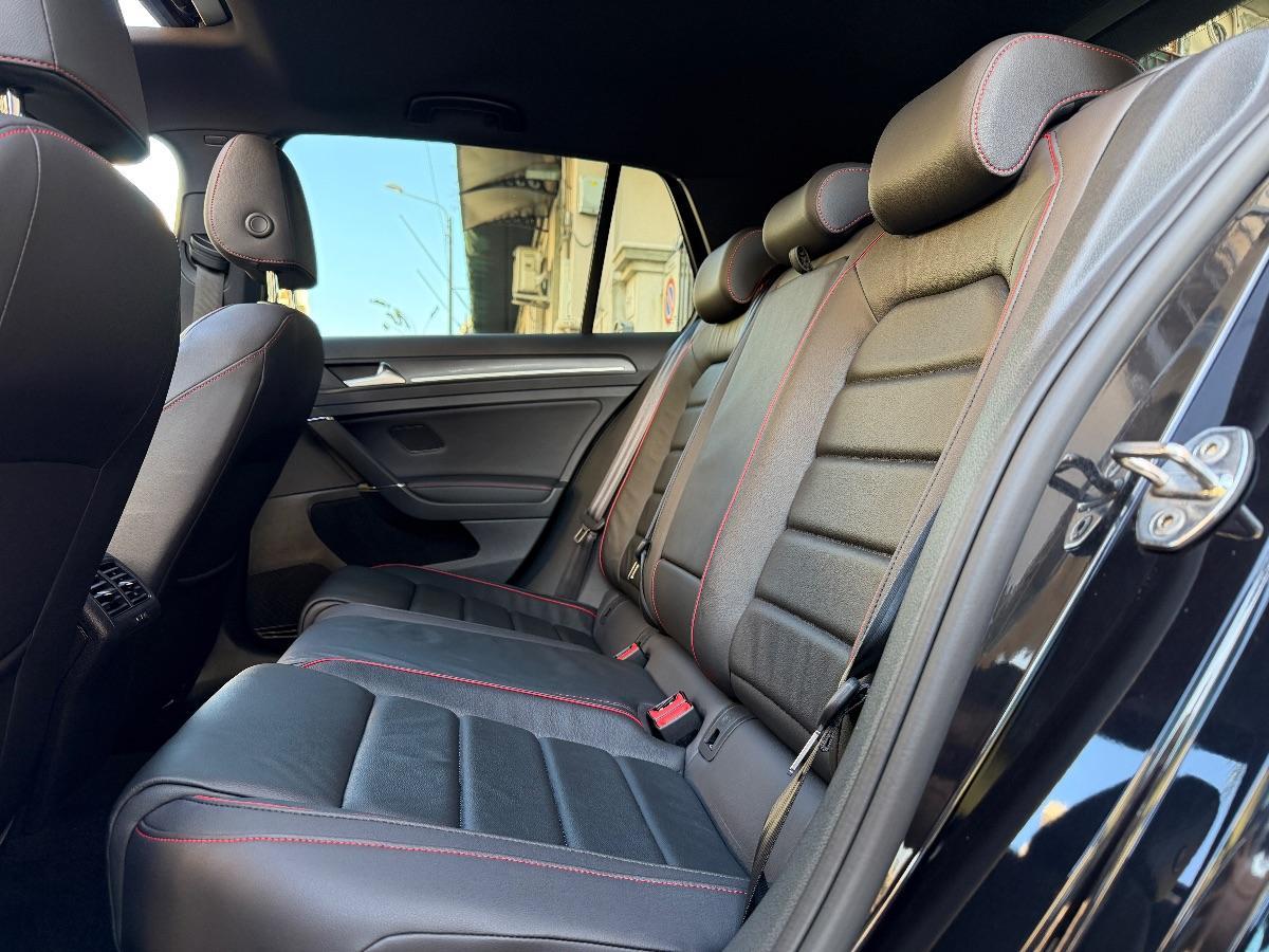 Volkswagen Golf 7.5 GTI 2.0 TSI 245 CV