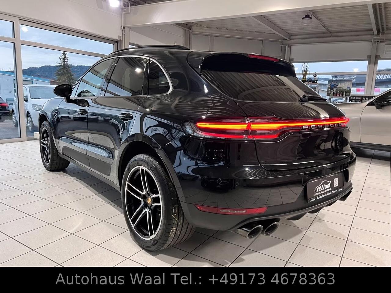 Porsche Macan 2.0 TETTO-NAVI-PELLE-TELECAMERA-SERVICE