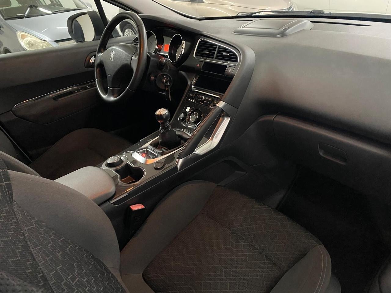 Peugeot 3008 1.6 HDi 115CV Active