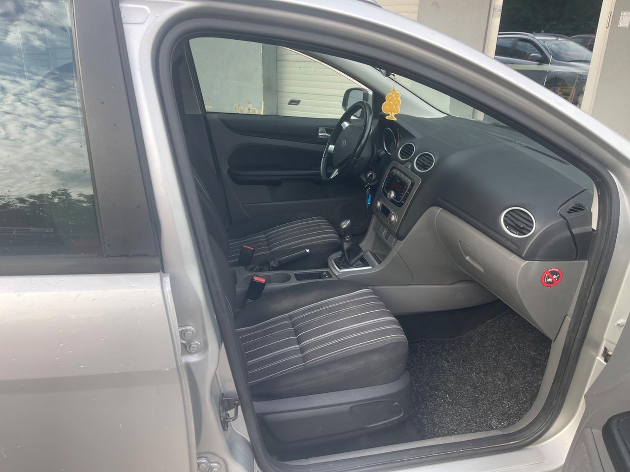 Ford Focus 1.6 105 CV SOLO 100 MILA KM
