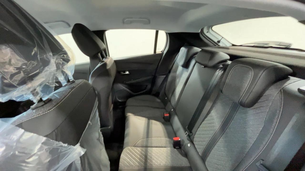 Peugeot 208 1.2 75CV KM0