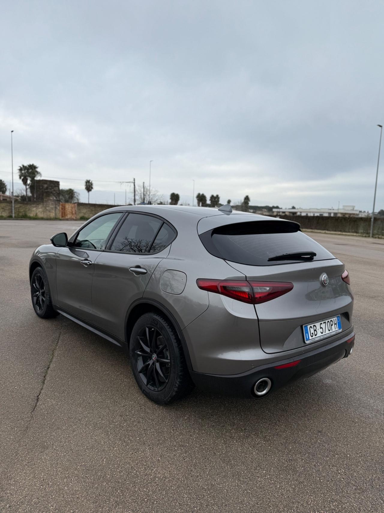 Alfa Romeo Stelvio 2.2 Turbodiesel 160 CV AT8 RWD Business