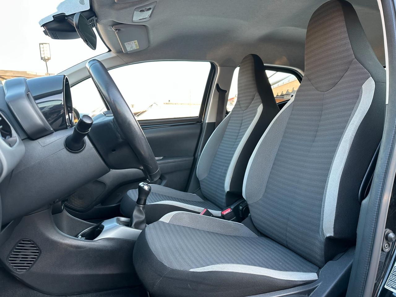 TOYOTA Aygo Connect 1.0 VVT-i 72 CV 5 porte x-fun