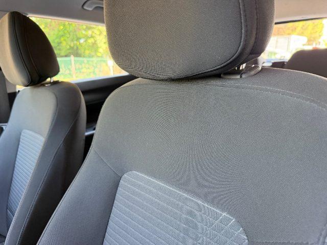 HYUNDAI i20 1.2 84CV MPI SENSORI PARCHEGGIO REETROCAMERA