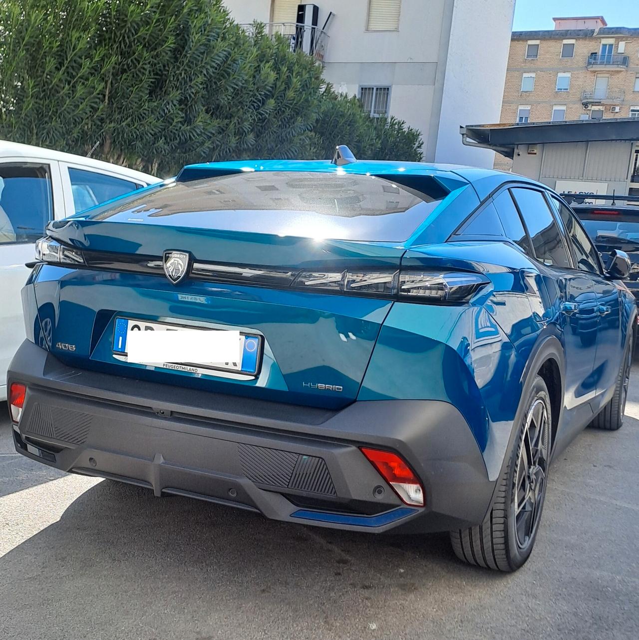 Peugeot 408 1.6 Plug-in Hybrid 225 e-EAT8 GT