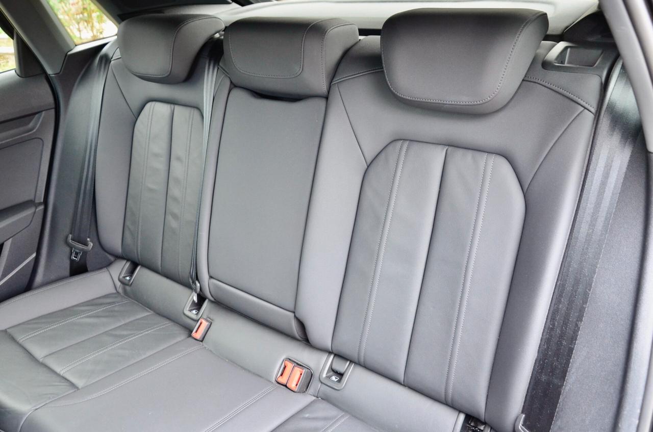 AUDI A3 SPORTBACK 40 1.4 TFSIE PLUG IN S LINE EDITION 204cv S-TRONIC, EURO 6D, SERVICE AUDI, FULL LED, APPLE ANDROID, PERMUTE