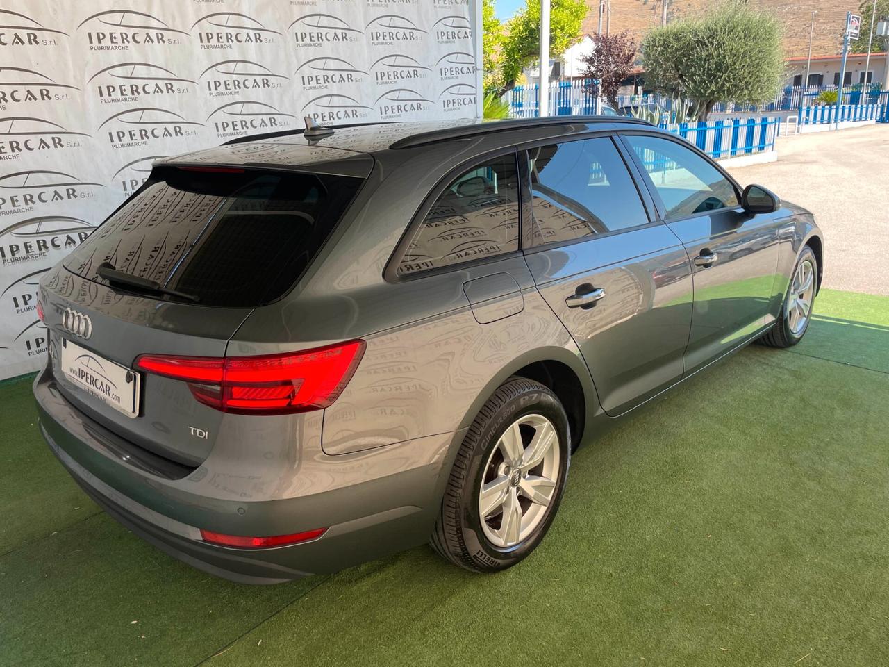 Audi A4 Avant 2.0 TDI 122 CV S tronic Design