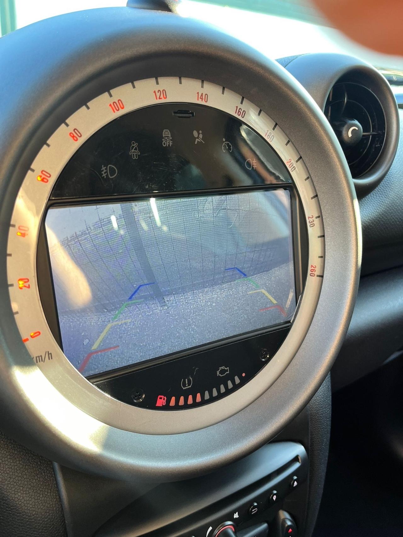 Mini Cooper Countryman Neopatentati